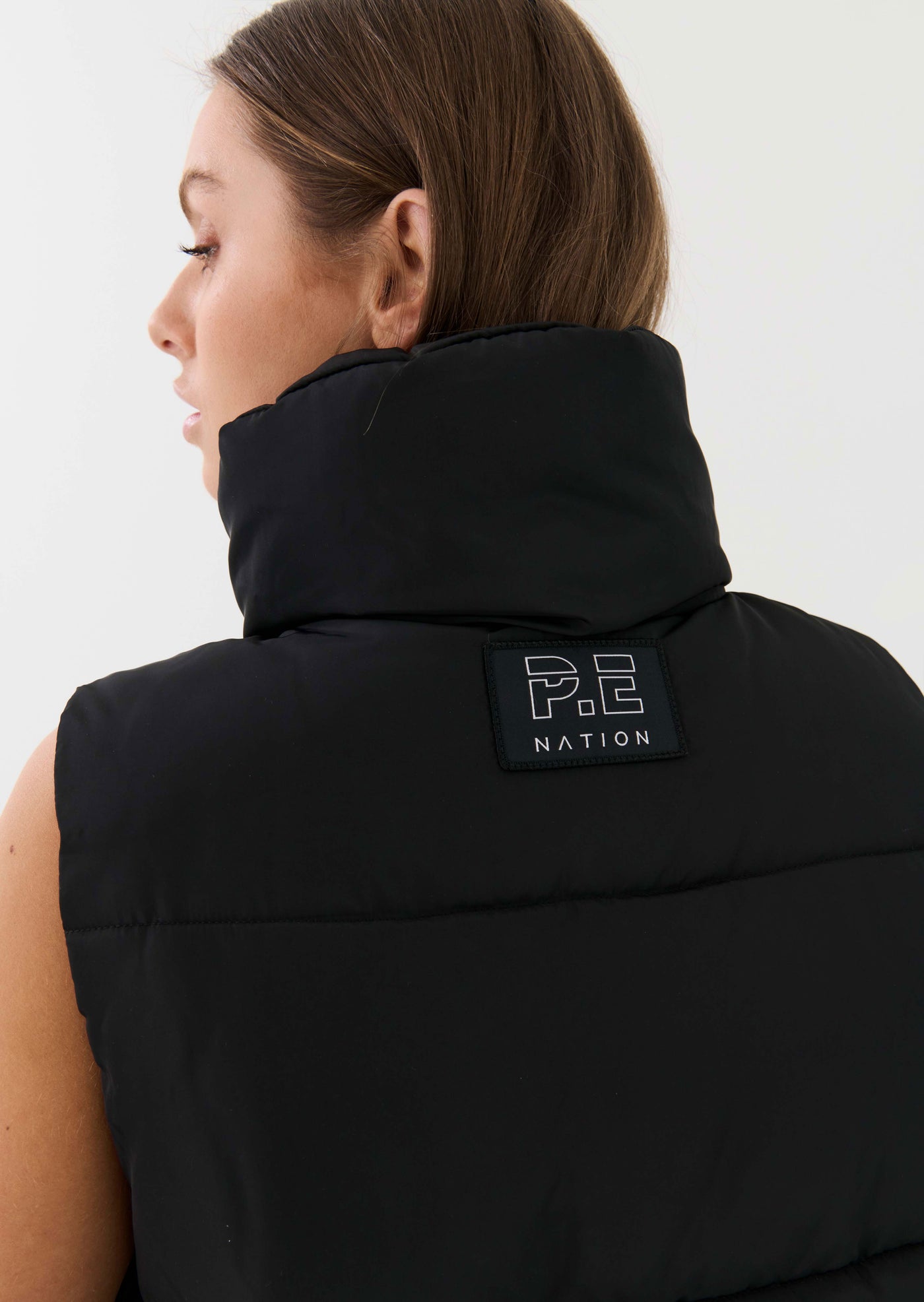 DOWN VEST . PE Black-