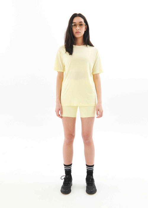 PRIMARY TEE IN WAX YELLOW