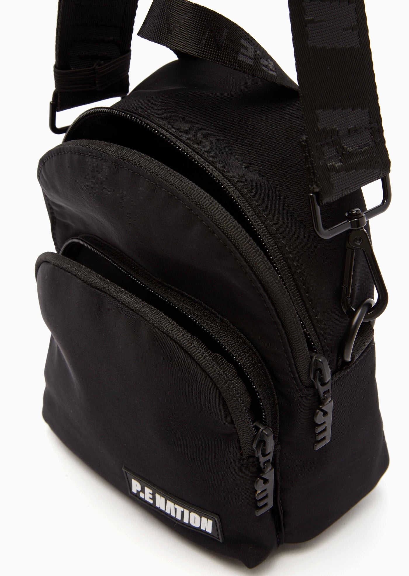 TAG UP BAG IN BLACK