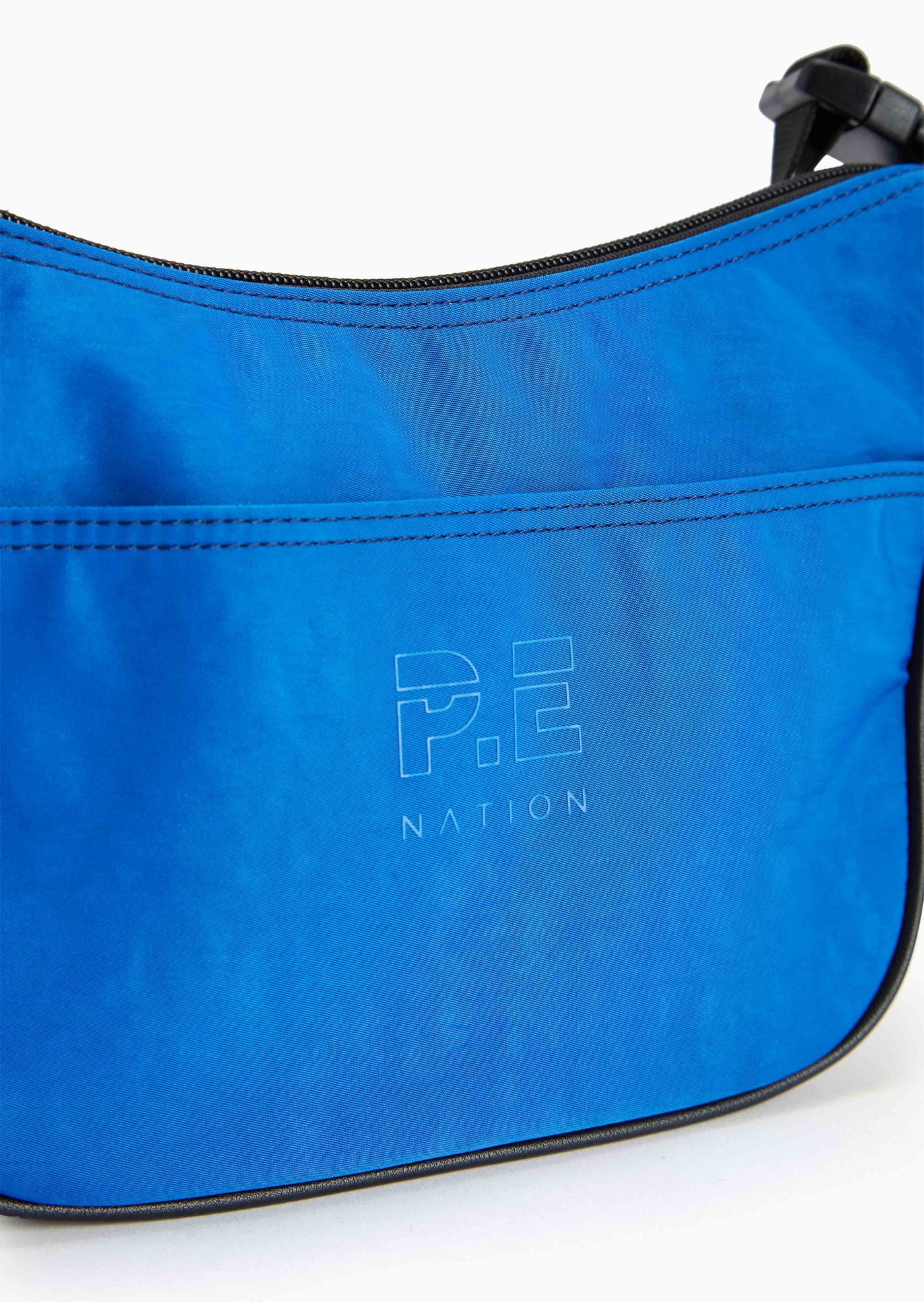RUNWAY BAG IN ELECTRIC BLUE