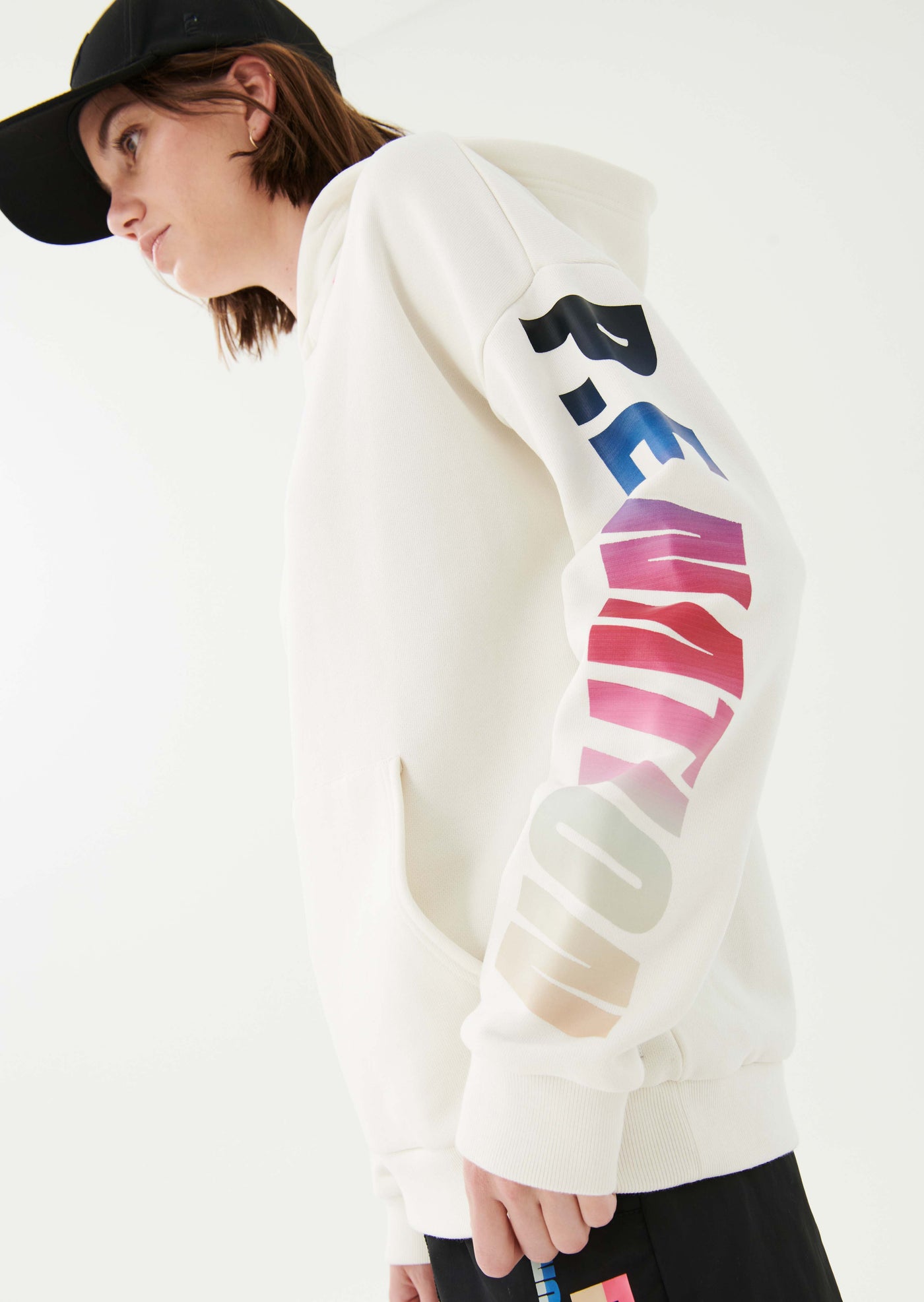 Graphic oversized hoodie levis best sale